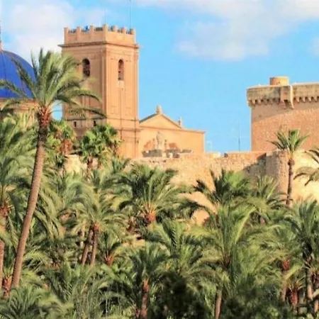 With Pool & Balcony Less Than 10min Walk To La Mata Beach! *