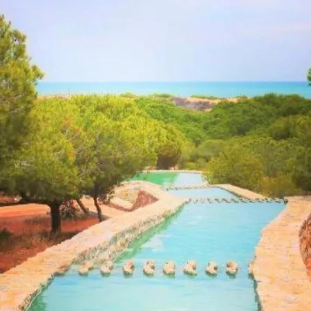 With Pool & Balcony Less Than 10min Walk To La Mata Beach! * Torrevieja